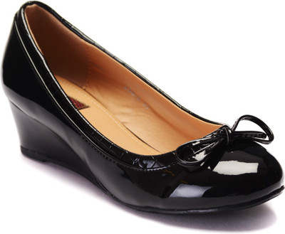 

Flat n Heels Women Black Wedges