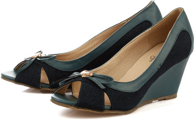 

Vero Couture Women Blue Wedges