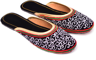 

Myra Women Black Flats