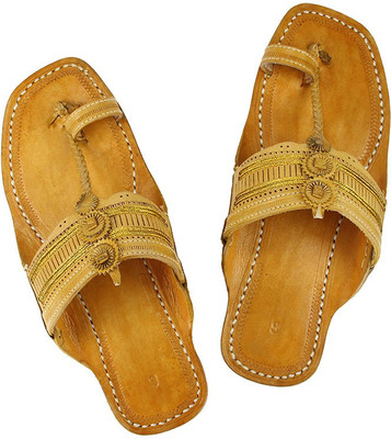 

eKolhapuri Men Yellow Flats