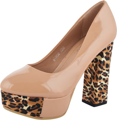

Willywinkies Women Beige Heels