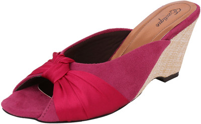 

Exotique Women Pink Wedges