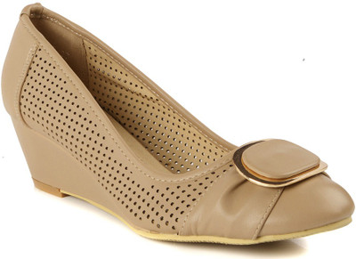 

Flat n Heels Women KHAKI Wedges