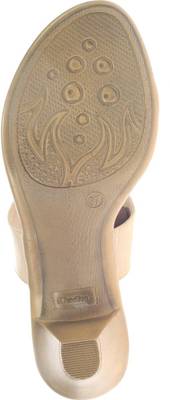 Khadim's Women Cream Heels