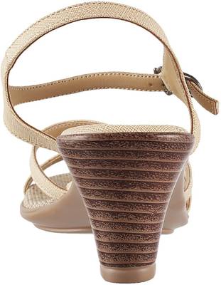 Metro Women 20,Beige Heels