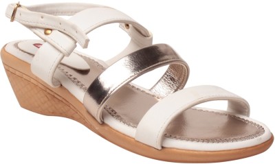 

MSC Women Camel Wedges