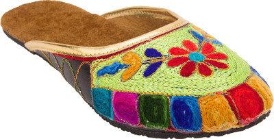 

Royal Collection Women Multicolor Flats