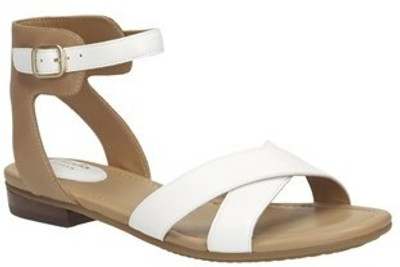 

Clarks Women WHITE LEATHE Flats