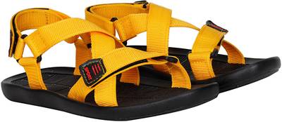 Kraasa Men Tan Sandals
