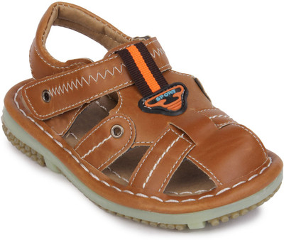 

Action Shoes Boys Sports Sandals, Tan