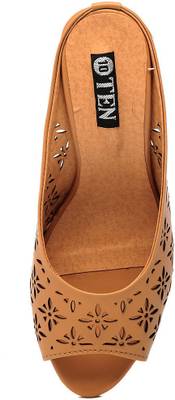 Ten Women Tan Heels