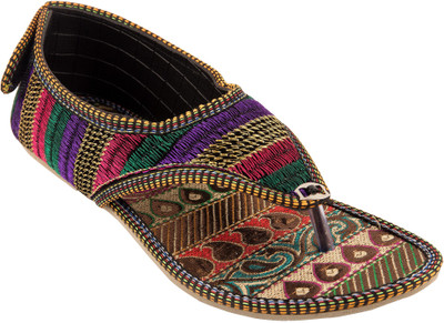 

Royal Collection Women Multicolor Flats