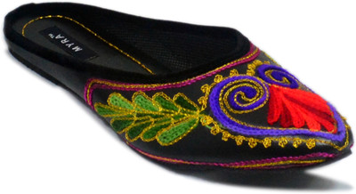 

Myra Women Black Flats