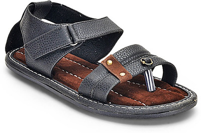 

Paduki Men Black Casual