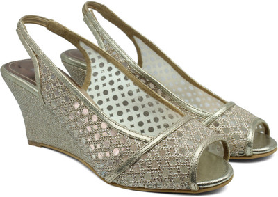 

Inc.5 Women SULTAN Wedges