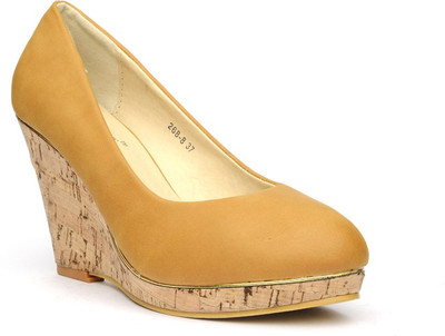 

Bruno Manetti Women Brown Wedges