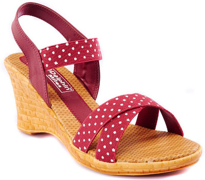 

Dolphin Miles Women Maroon Wedges