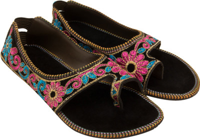 

Footrendz Women blue::pink;black Flats