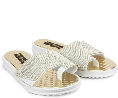 

Do Bhai Women Golden Flats