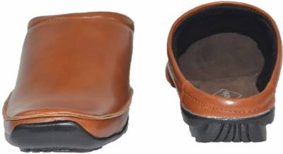 Strive Men Tan Sandals