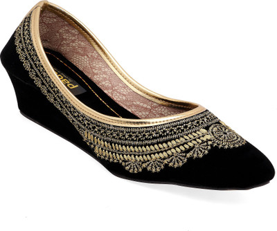 

Paduki Women Gold Wedges