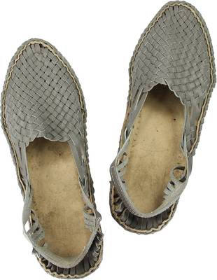 eKolhapuri Men Gray Sandals
