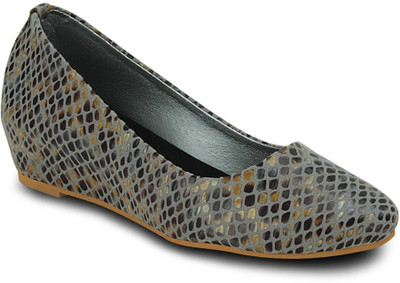 

Get Glamr Girls Wedges(Grey