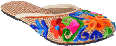 

DFR Women 37,Beige Flats