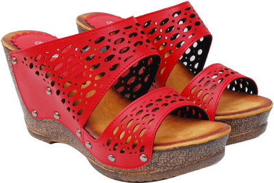 

Ilo Women RED Wedges