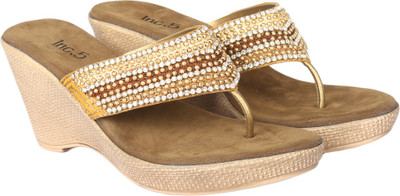 

Inc.5 Women ANT GOLD Wedges
