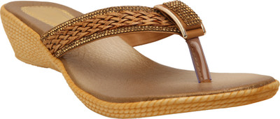 

CUTE FEET Women Gold Flats