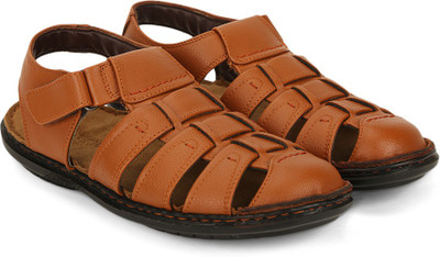 

Provogue Men Tan Casual