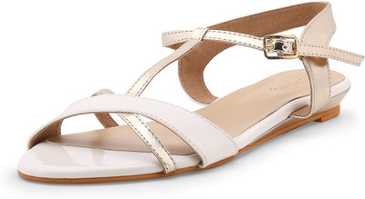 

Zaera Women Gold Flats