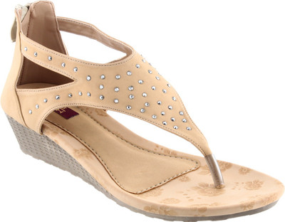 

Shuz Touch Women BEIGE Wedges