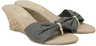 

Inc.5 Women Grey Wedges