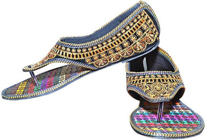 

Port Women Multicolor Flats