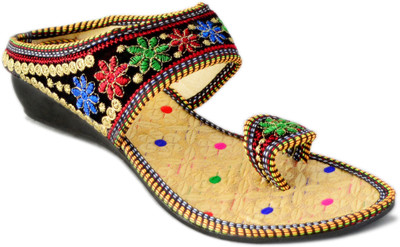 

Myra Women Green Flats