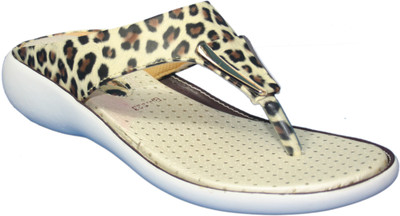 

With The Fashion Women CREAM Flats