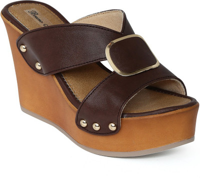 

Bruno Manetti Women Brown Wedges