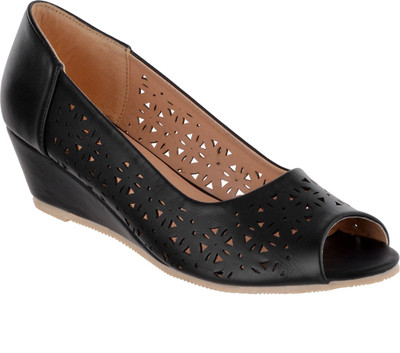 

Shuz Touch Women BLACK Bellies