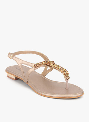 

Addons Women GOLD Flats