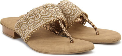 

Inc.5 Women Ant Gold Flats