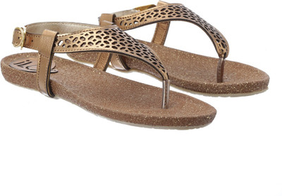 

Ilo Women Gold Flats