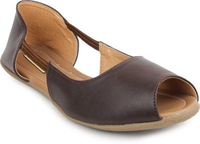 

Moonwalk Women Black Flats