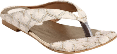

Jade Women White Flats