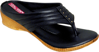 

D&D Women Black Flats