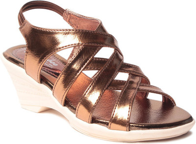 

MSC Women Copper Wedges