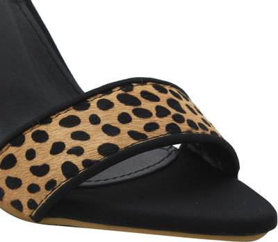 Shuberry Women White Heels