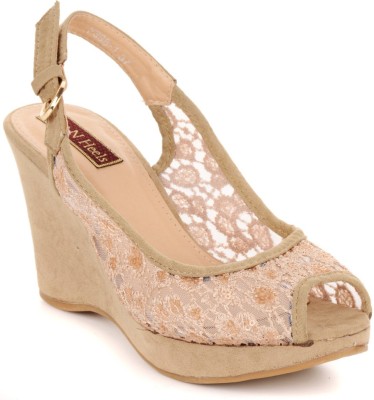 

Flat n Heels Women Beige Wedges