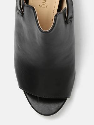 Dressberry Women Black Heels
